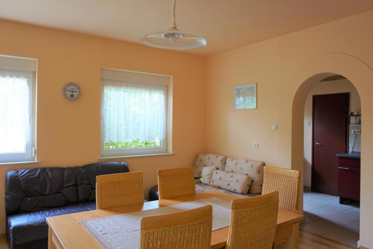 Vila Ferienhaus Plattensee/Balaton Szolad Exteriér fotografie