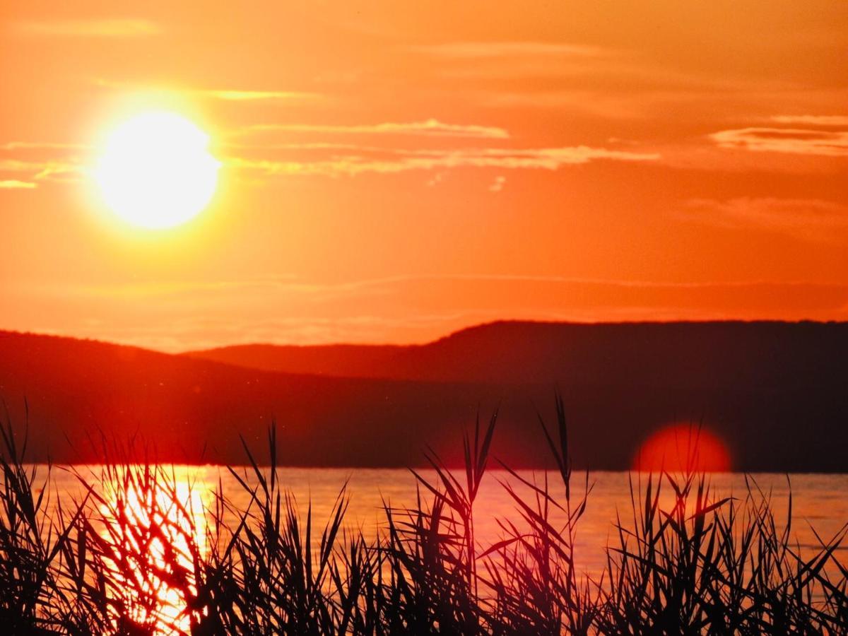 Vila Ferienhaus Plattensee/Balaton Szolad Exteriér fotografie
