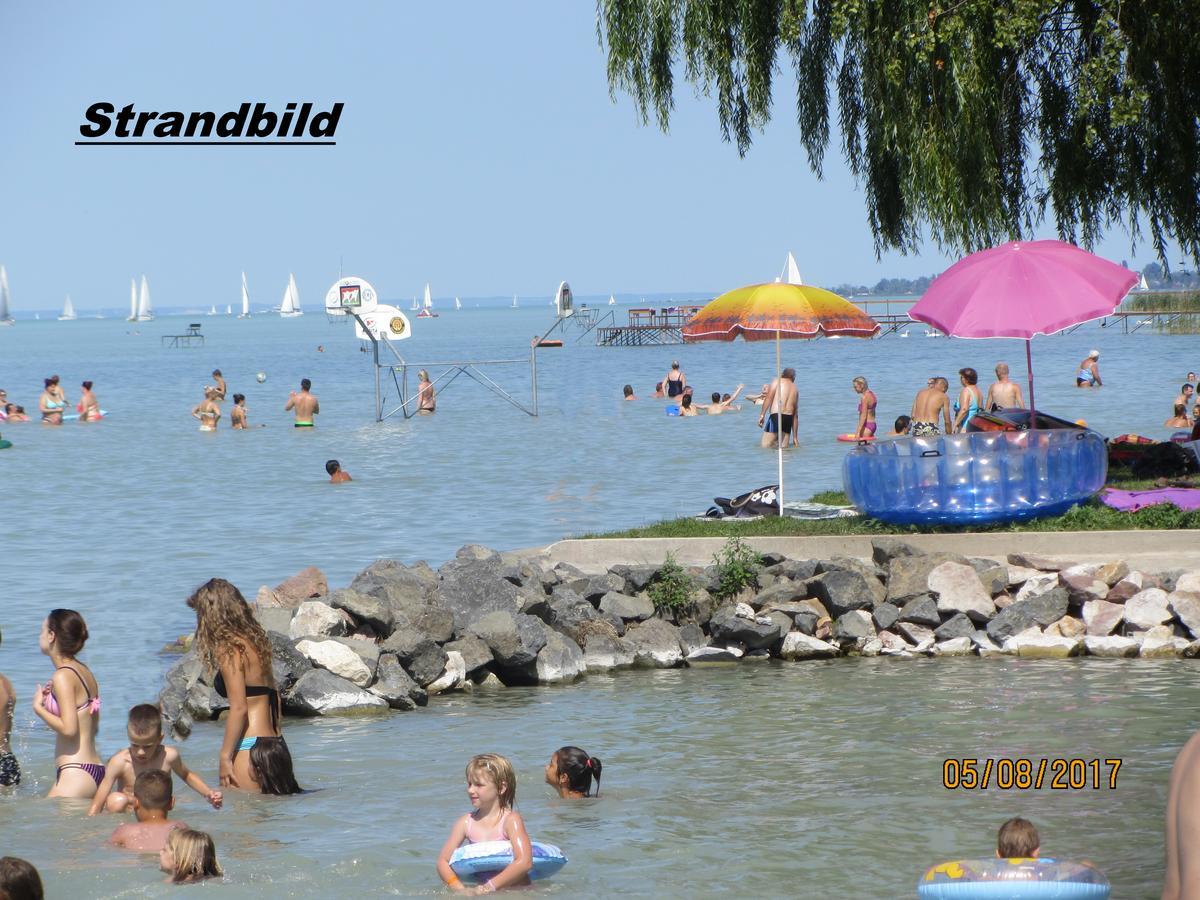 Vila Ferienhaus Plattensee/Balaton Szolad Exteriér fotografie